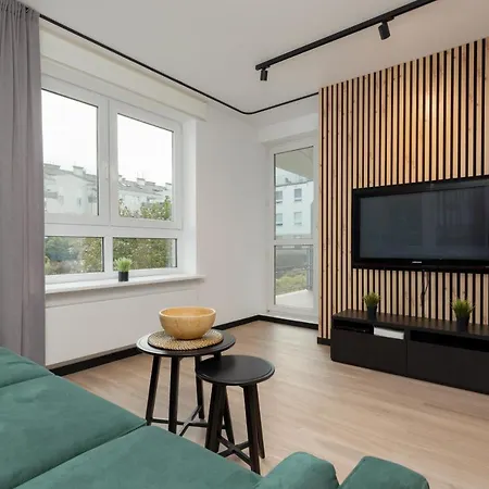 Warsaw Stylish By Renters