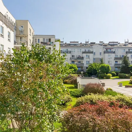 Warsaw Stylish By Renters