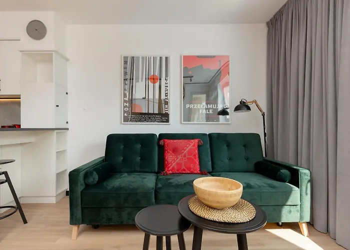 Warsaw Stylish By Renters Apartment *